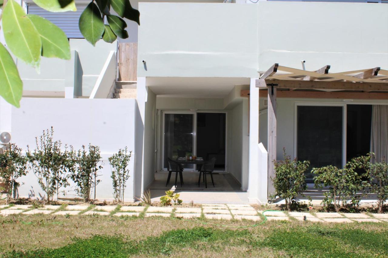Kalamaki Plaza Apartments Exterior photo